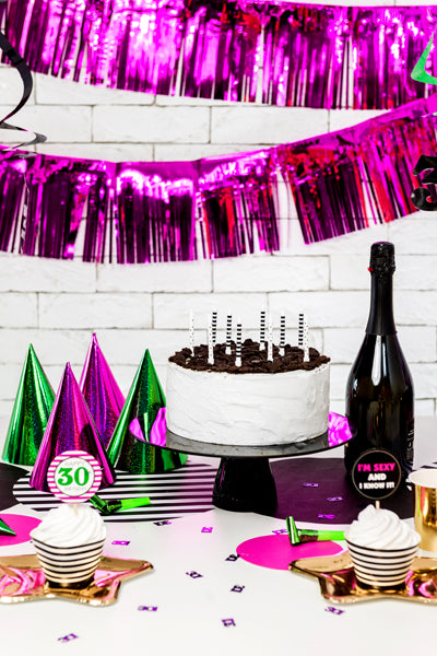 Holografische Partyhüte - 20 Stück, bunter Farbmix
