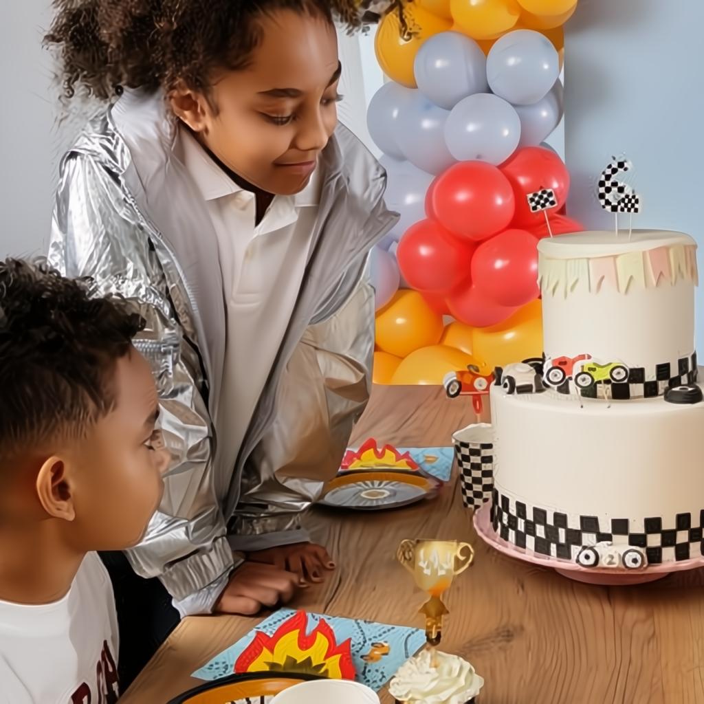 Dekorationen für Muffins - Autos, 12 cm PartyDeco 6