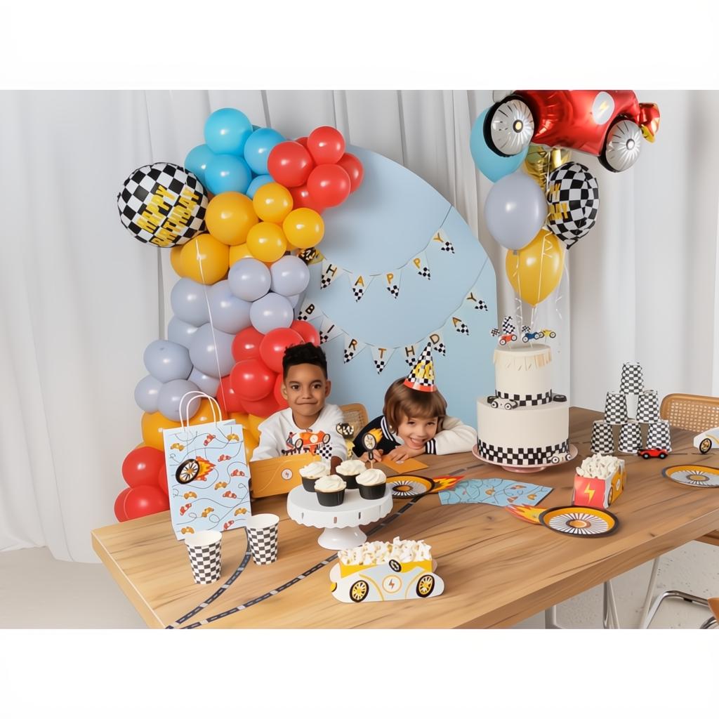 Geschenktüte Autos, 10,5x18x25 cm, Farbenmix PartyDeco 4