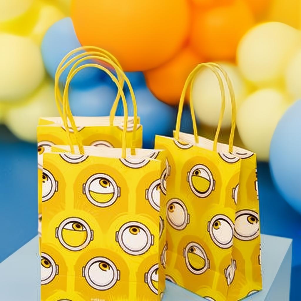 Geschenktüten aus Papier Minions, 12x15.5x6 cm, Gelb PartyDeco 2