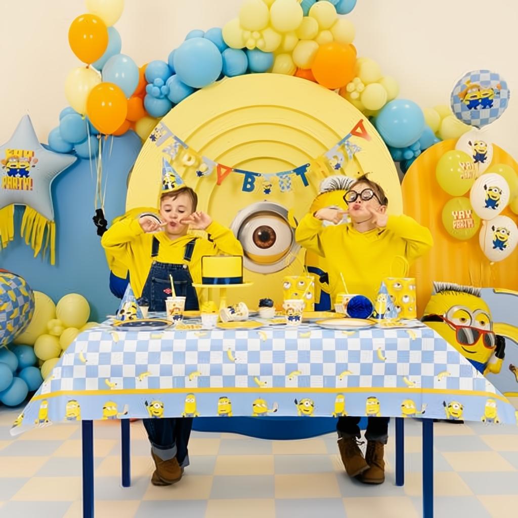 Papier-Tischdecke Minions, 180x120 cm PartyDeco 3